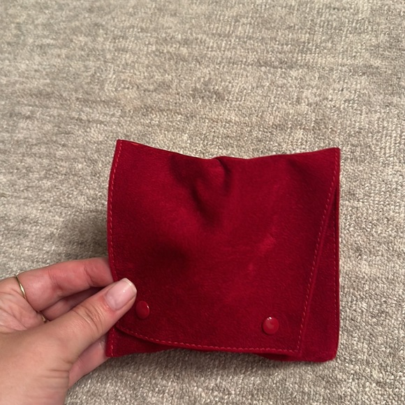 Authentic Cartier pouch with cushion - Picture 2 of 3